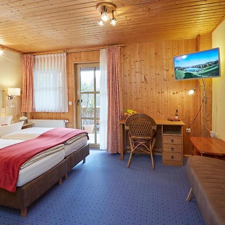 Land- Und Aktivhotel Altmuehlaue 바트로다흐 외부 사진